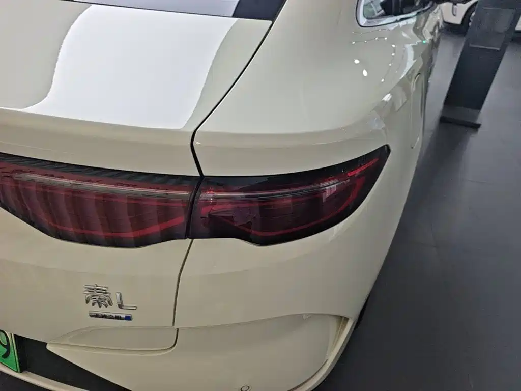 BYD Qin L — фото 8