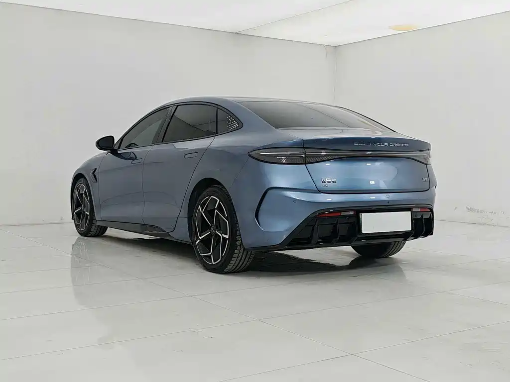 BYD Seal — фото 4