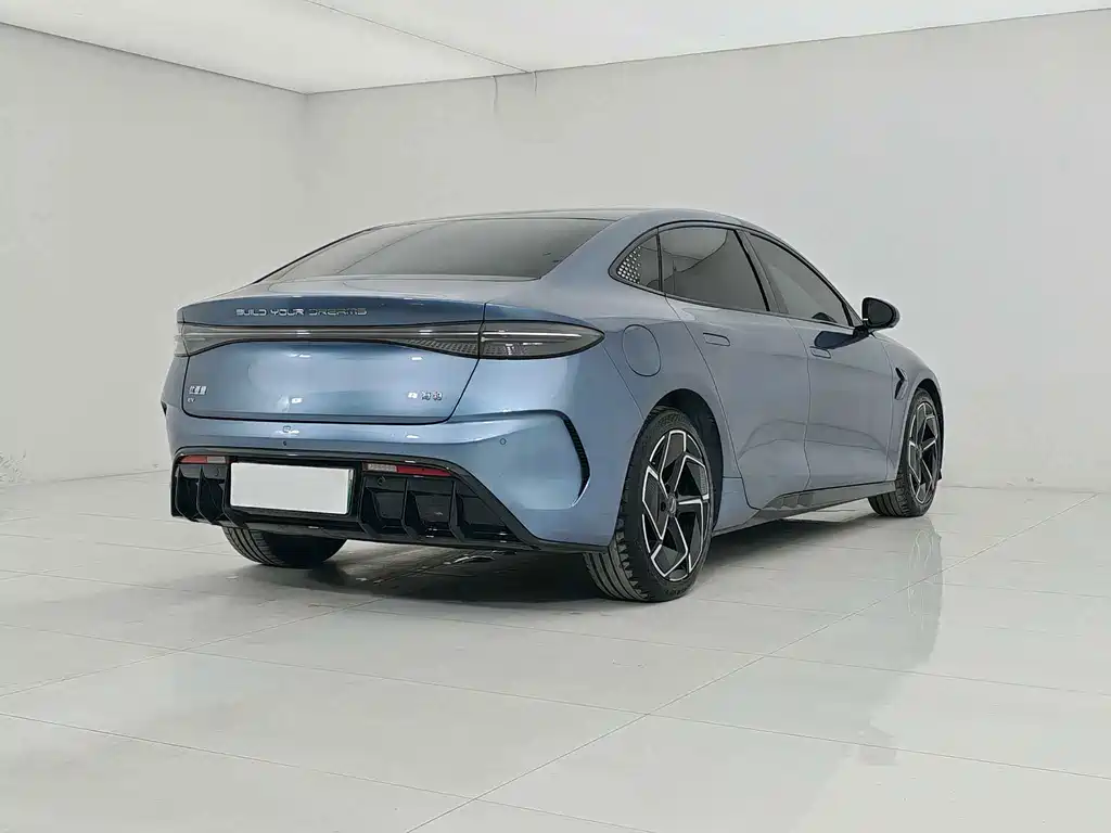 BYD Seal — фото 6