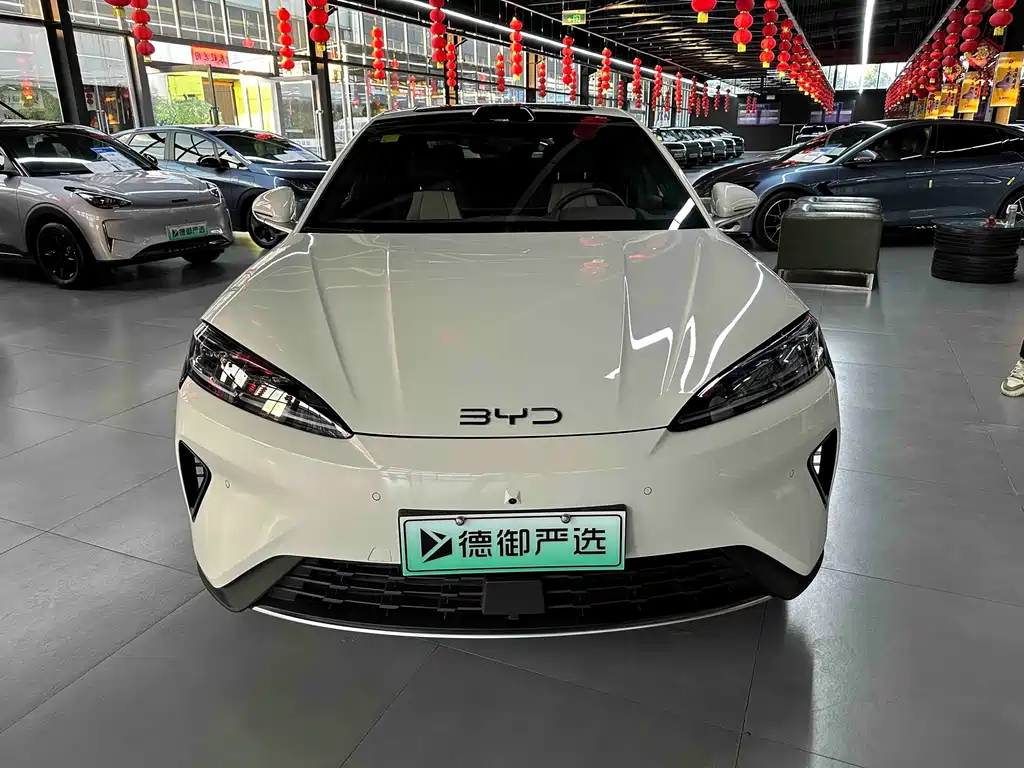 BYD Seal 07 DM-i — фото 2