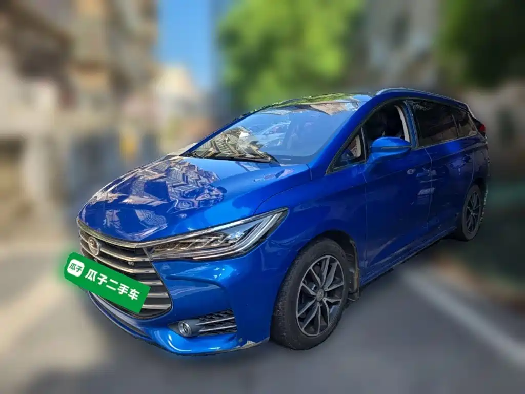 BYD MAX — фото 23