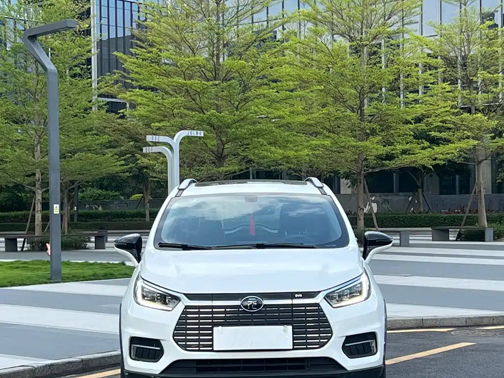 BYD Yuan EV — фото 2