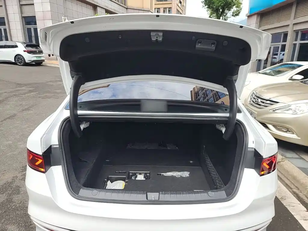 BYD Qin PLUS — фото 19