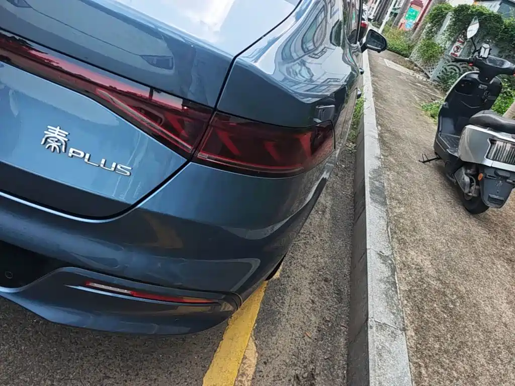 BYD Qin PLUS — фото 8
