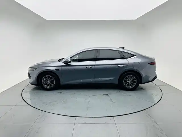 BYD Qin L — фото 6