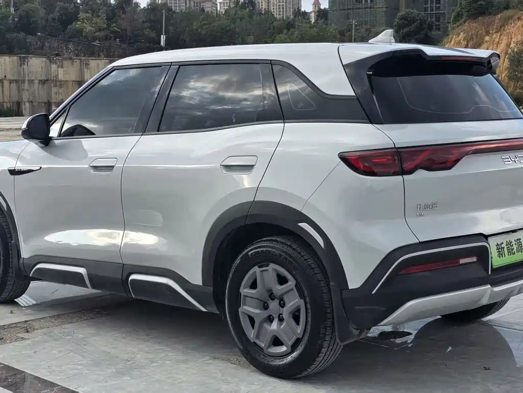 BYD Yuan UP — фото 10