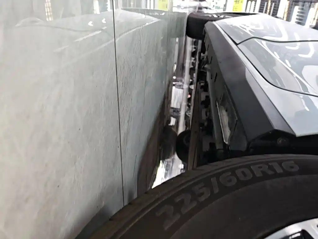 BYD Seal 05 DM-i — фото 22