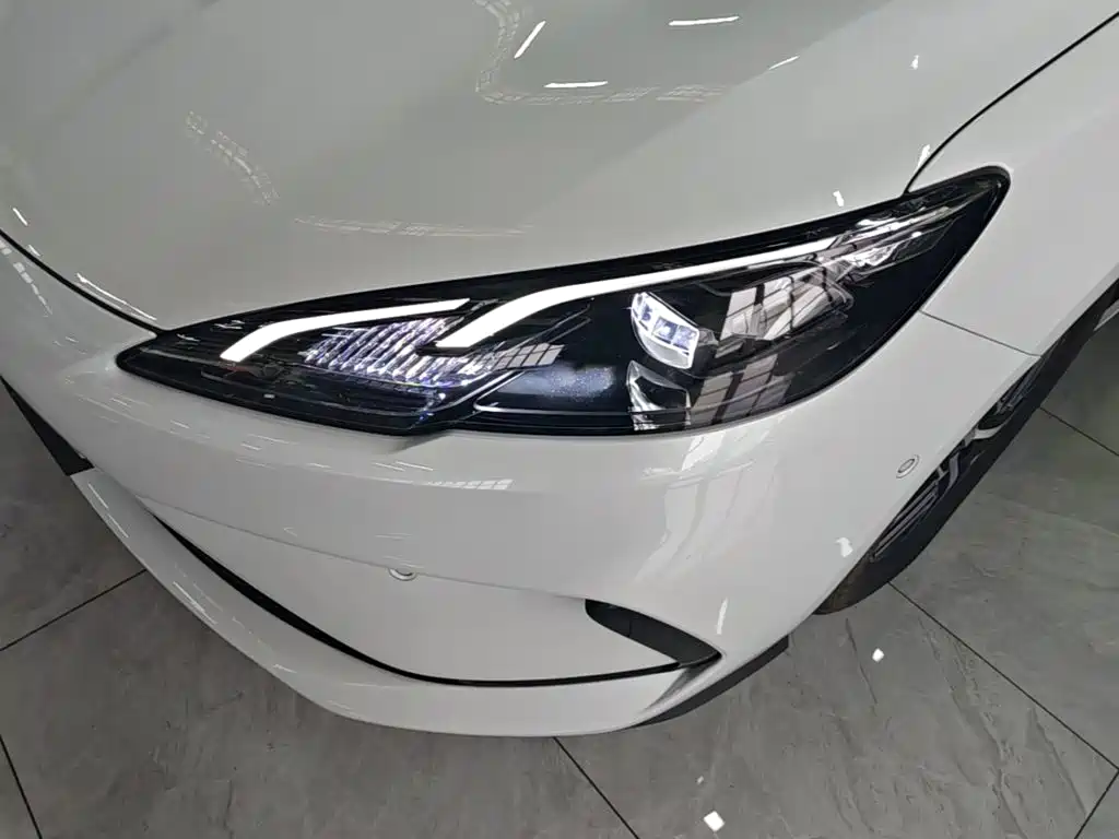 BYD Seal 05 DM-i — фото 24