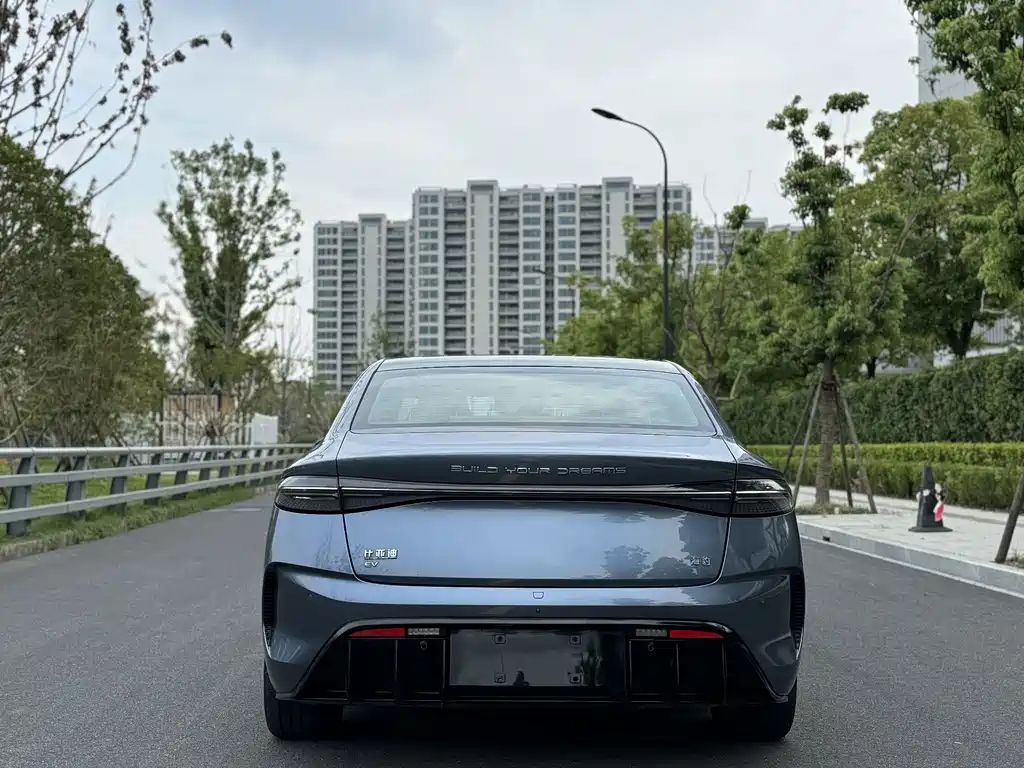 BYD Seal — фото 4