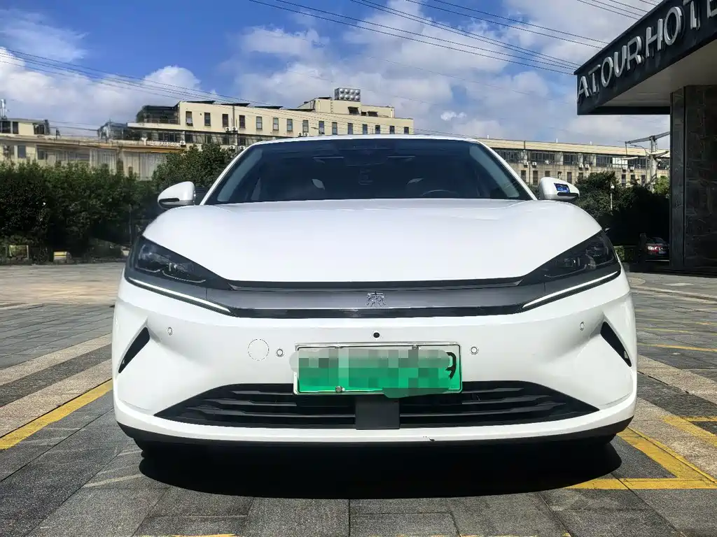 BYD Qin L — фото 3