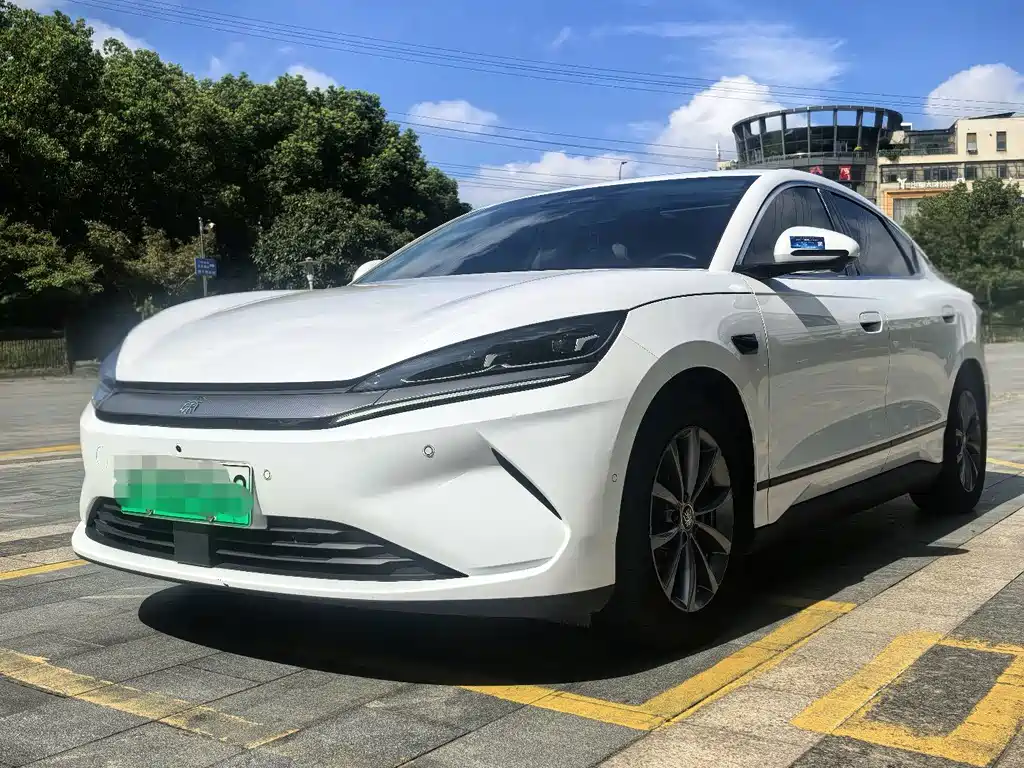 BYD Qin L