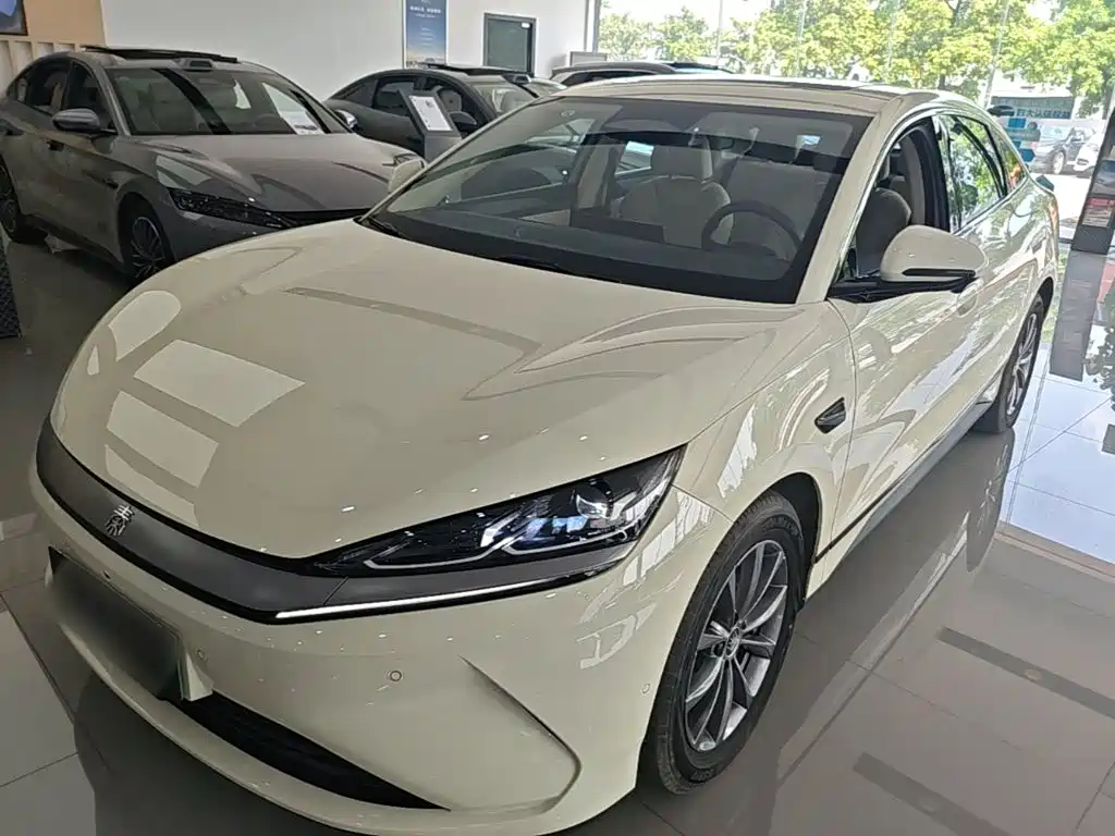 BYD Qin L — фото 2
