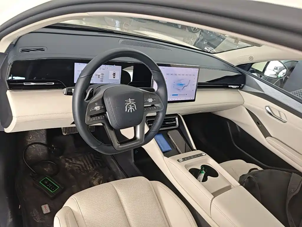 BYD Qin L — фото 10