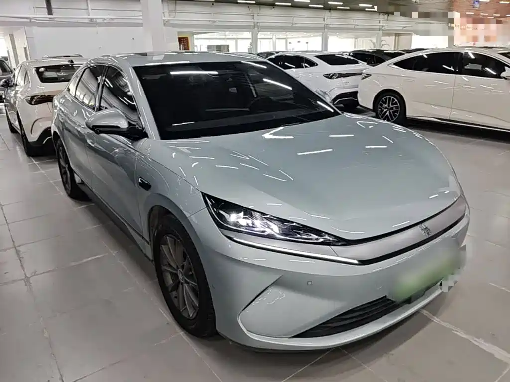 BYD Qin L — фото 4