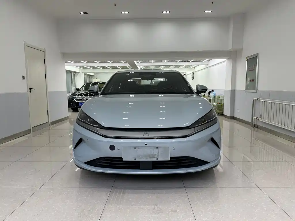 BYD Qin L — фото 3