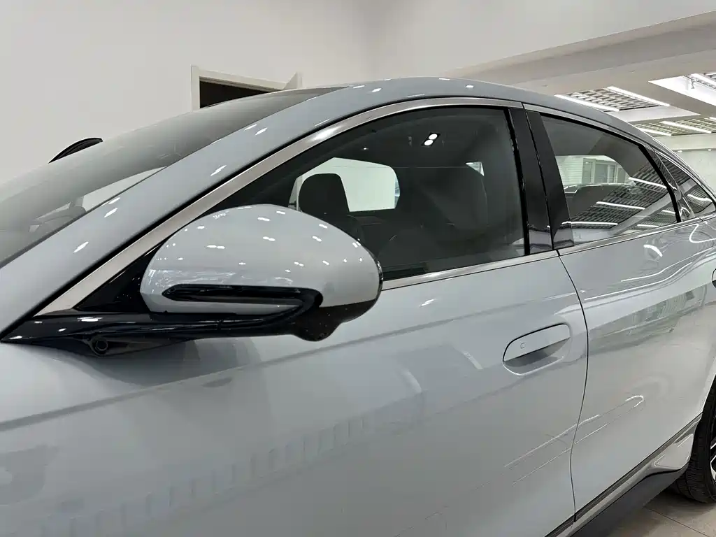 BYD Qin L — фото 29