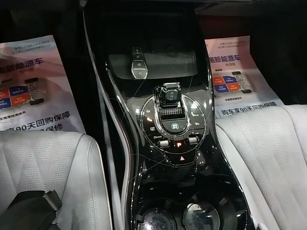 BYD Seal — фото 14