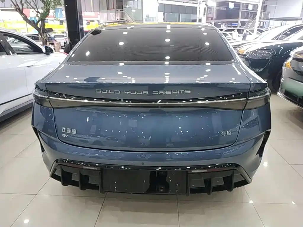 BYD Seal — фото 6