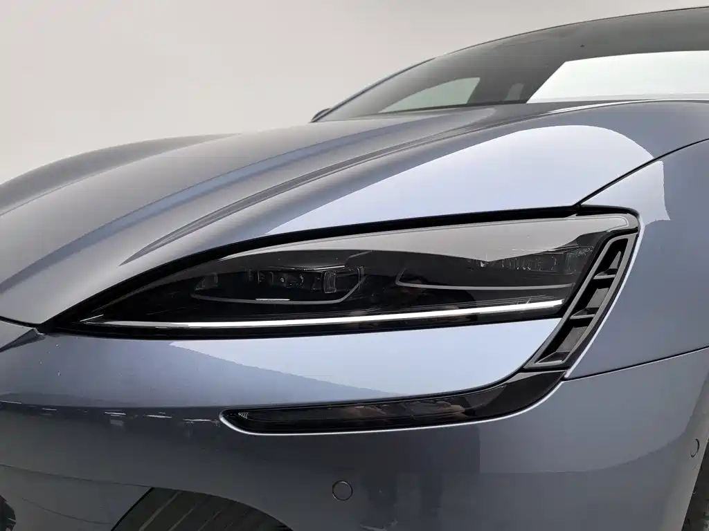 BYD Seal — фото 7