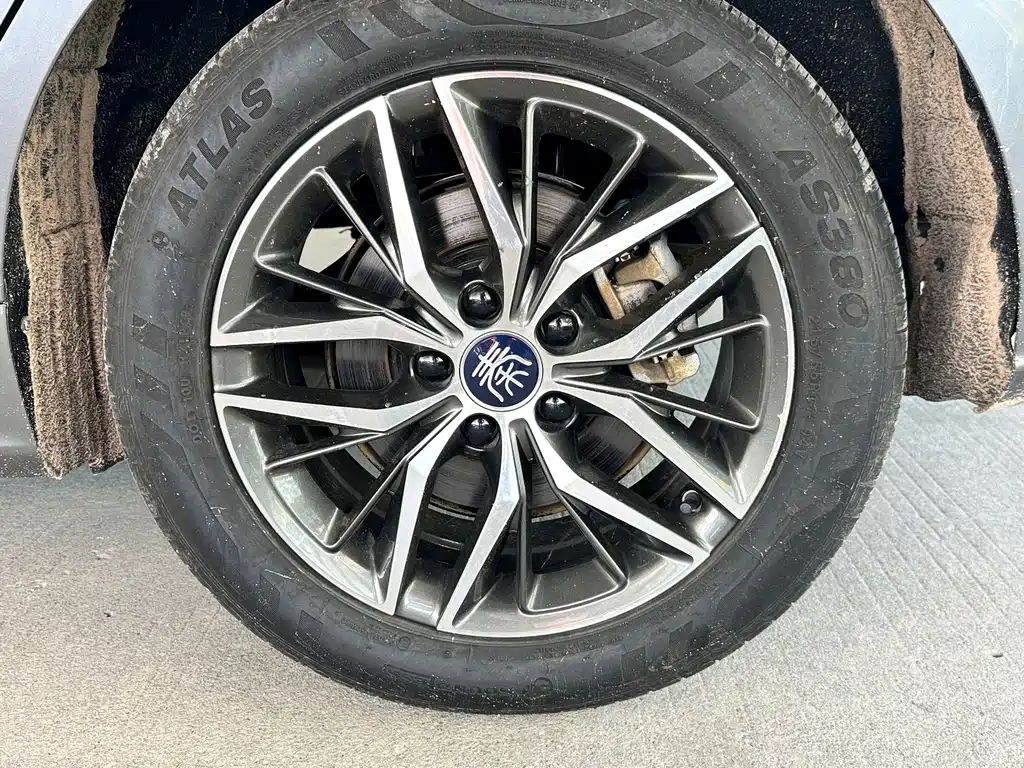 BYD Qin PLUS — фото 18