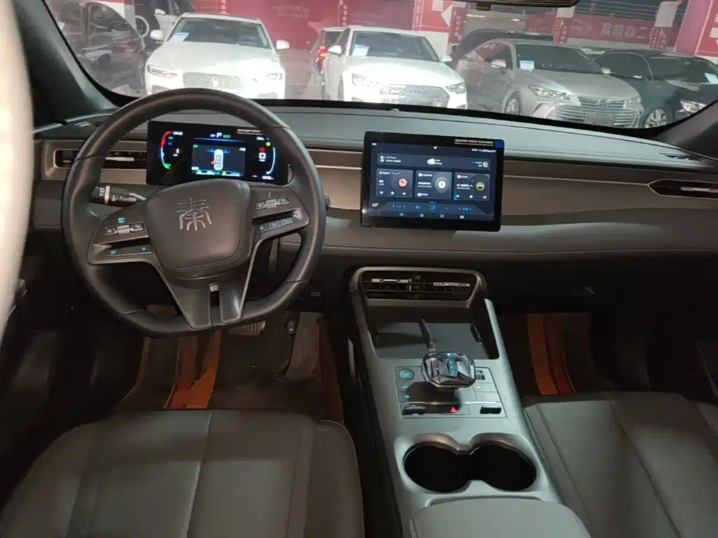 BYD Qin PLUS — фото 10