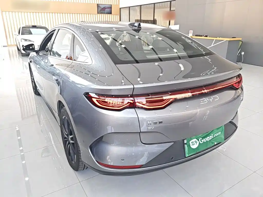BYD Qin L — фото 5