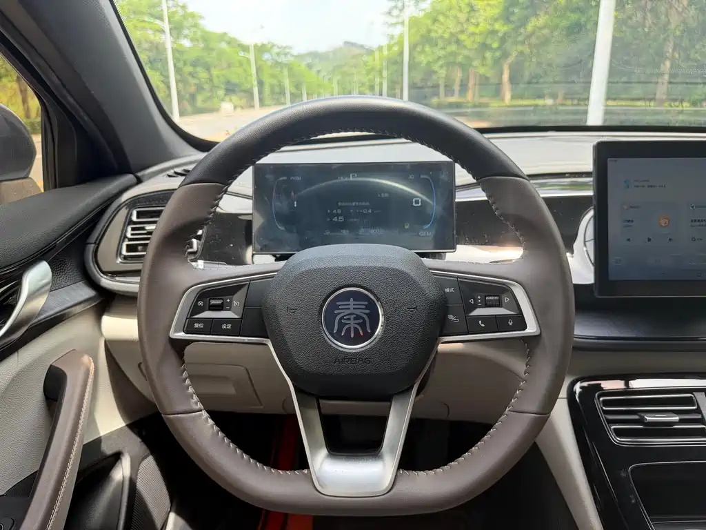 BYD Qin PLUS — фото 11