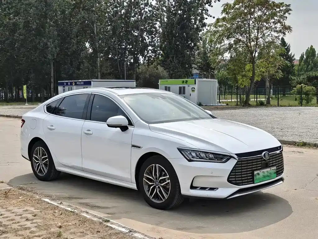 BYD Qin Pro NEV — фото 3