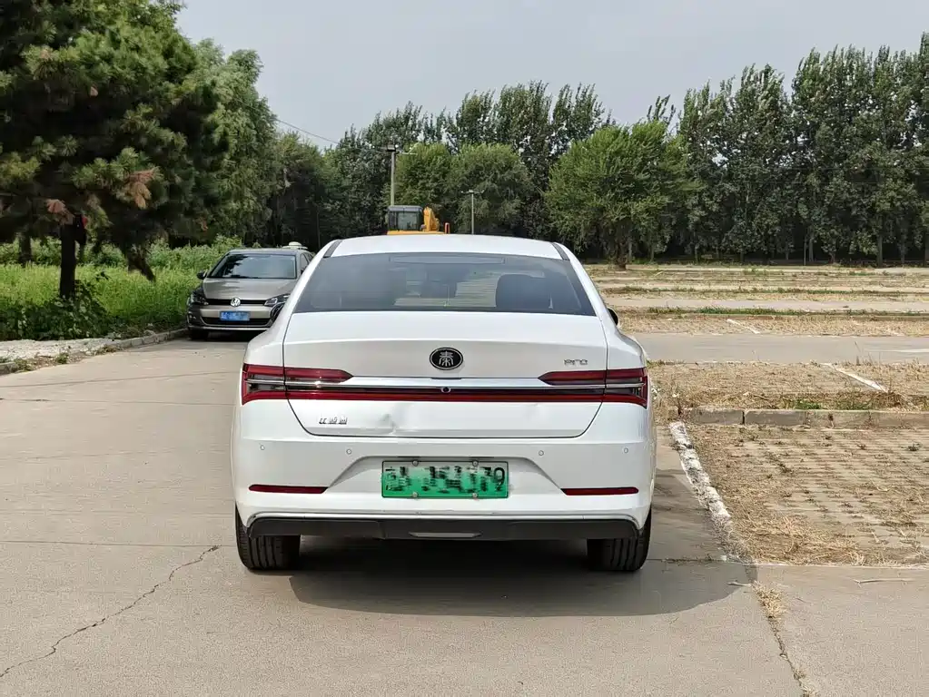 BYD Qin Pro NEV — фото 5
