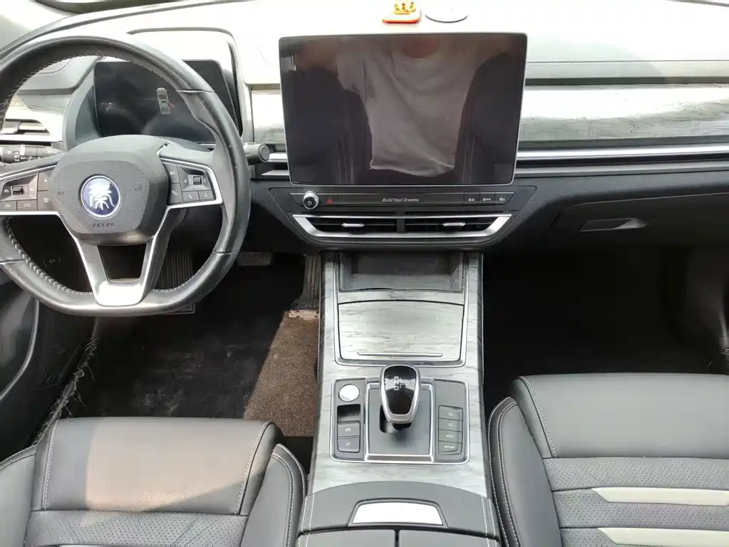 BYD Qin Pro NEV — фото 7