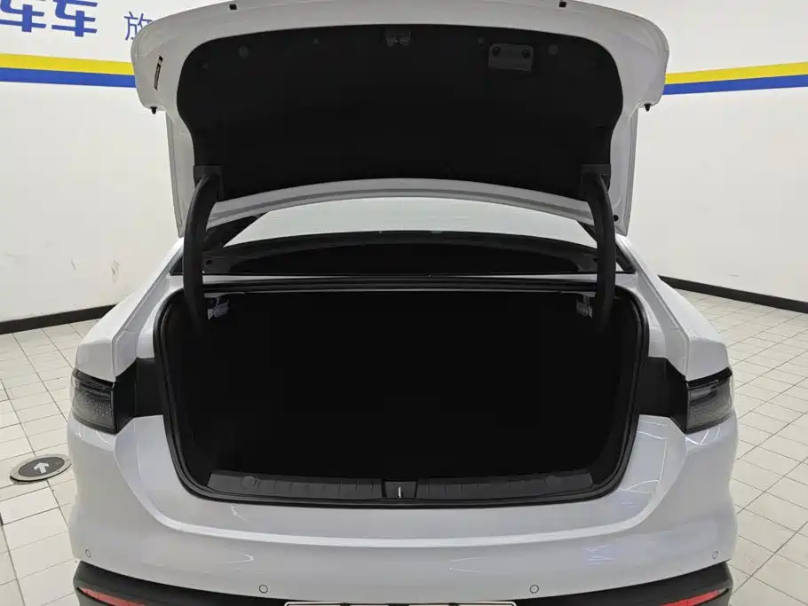 BYD Seal 05 DM-i — фото 4