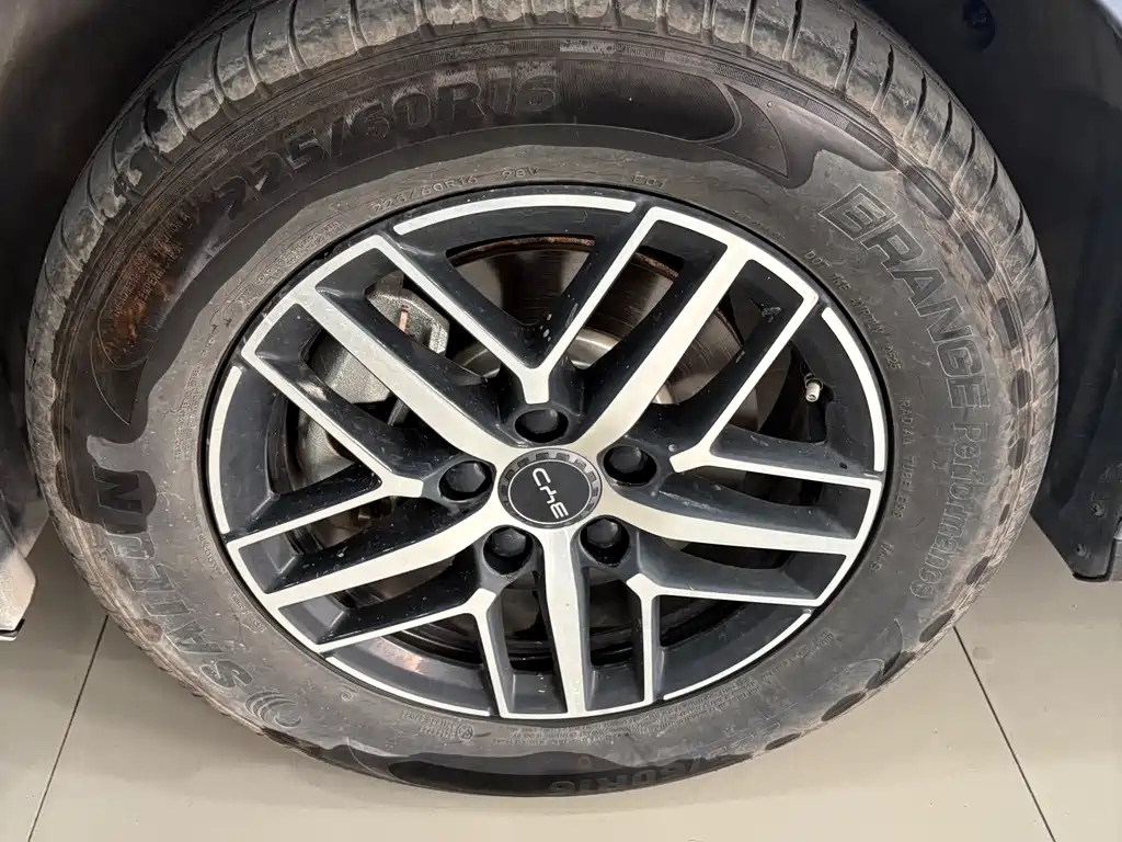BYD Seal 05 DM-i — фото 3