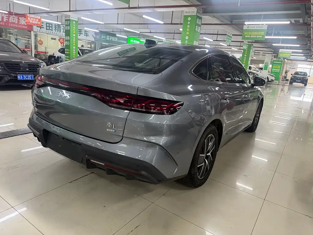 BYD Qin L — фото 4