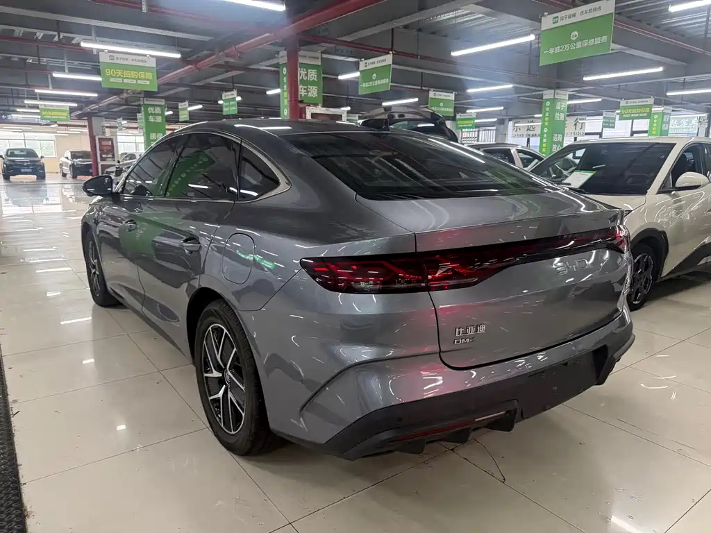 BYD Qin L — фото 6