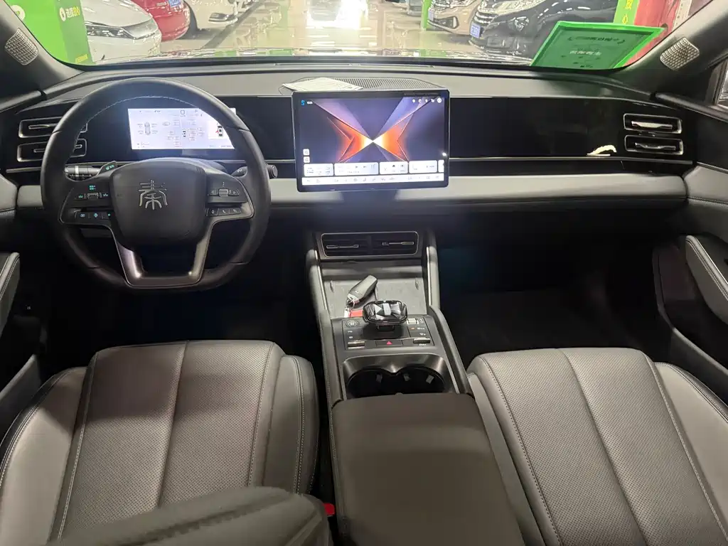 BYD Qin L — фото 8