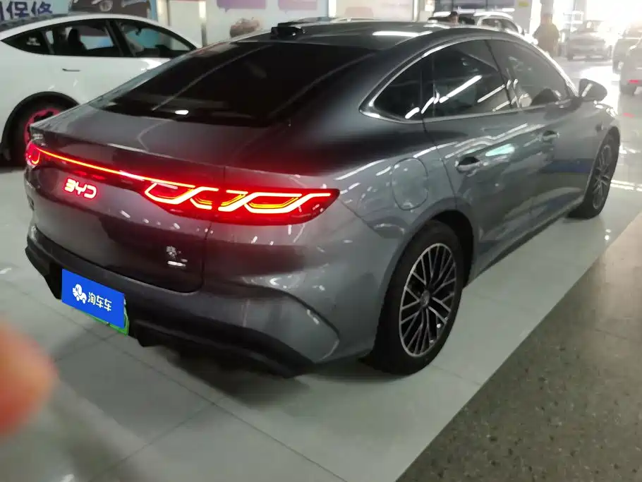 BYD Qin L — фото 3