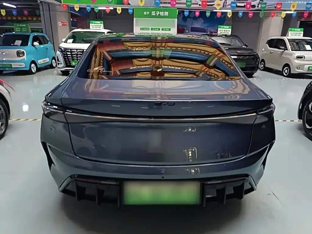 BYD Seal — фото 6