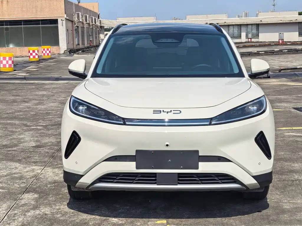BYD Sealion 05 EV — фото 2