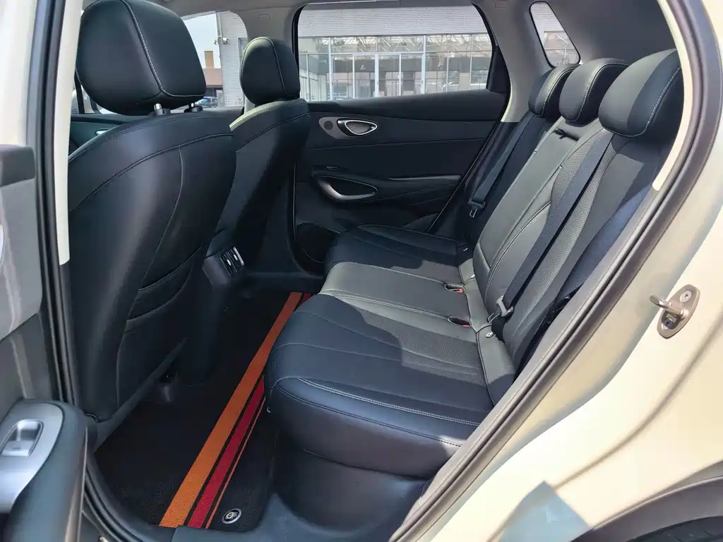 BYD Sealion 05 EV — фото 18