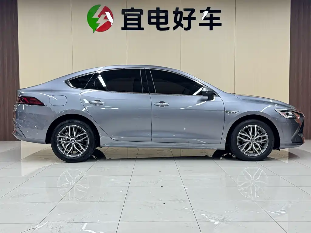 BYD Qin PLUS — фото 4