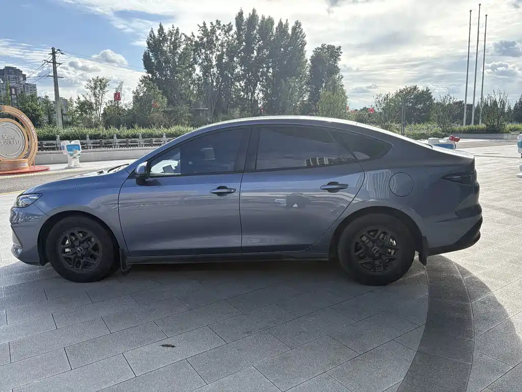 BYD Seal 05 DM-i — фото 3