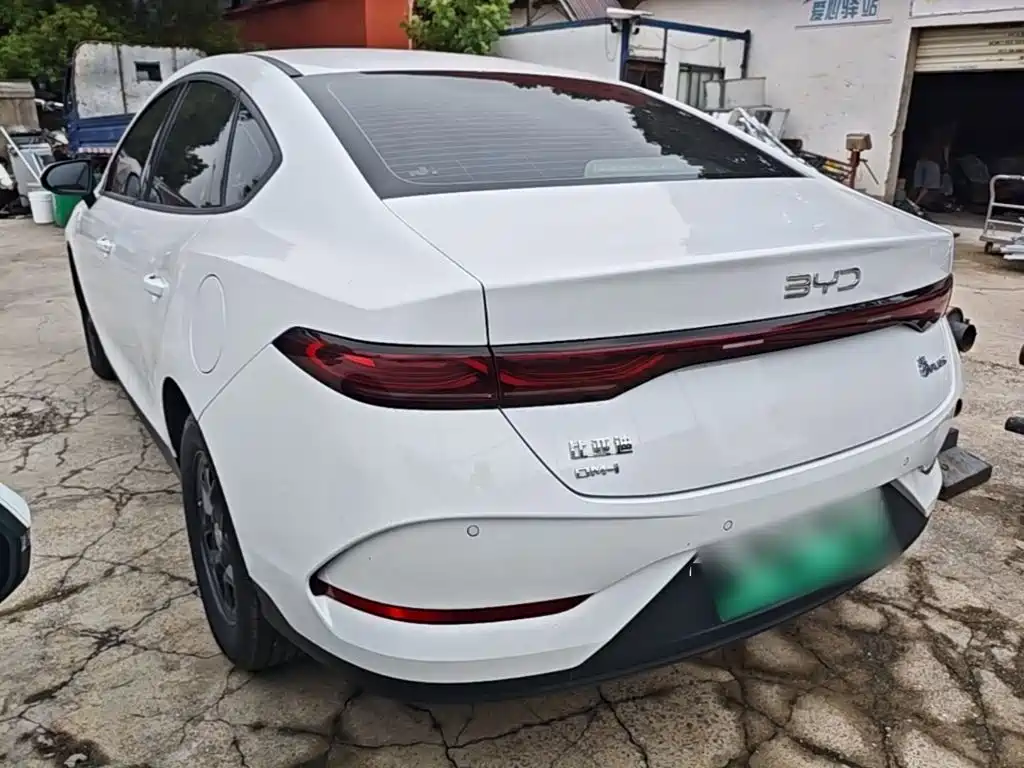 BYD Qin PLUS — фото 5