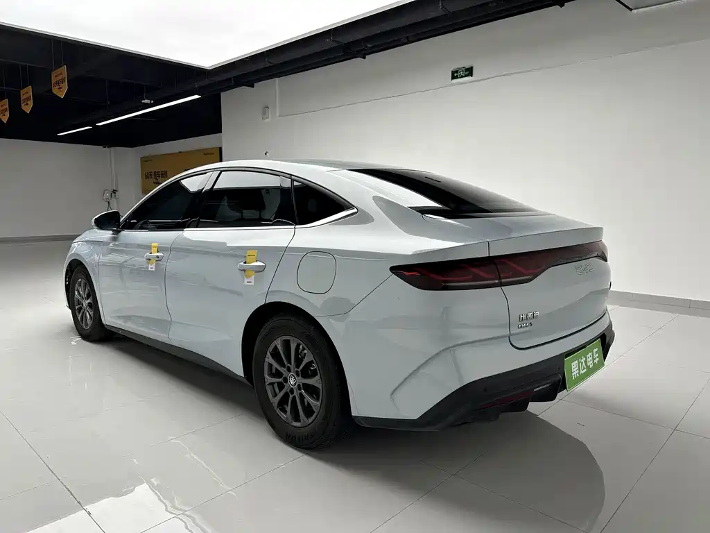 BYD Qin L — фото 6
