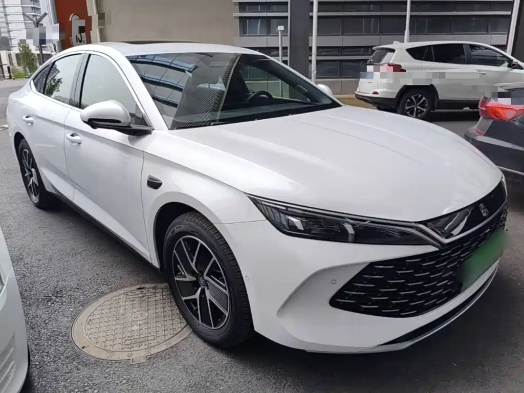 BYD Qin L — фото 4