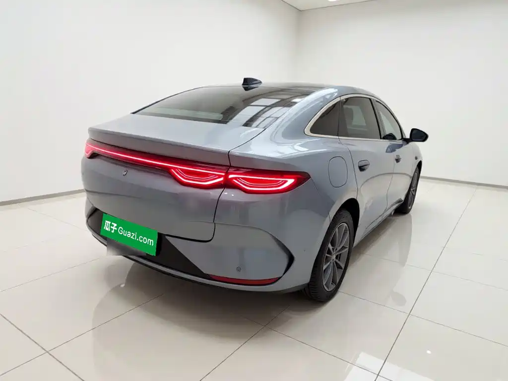 BYD Qin L — фото 4