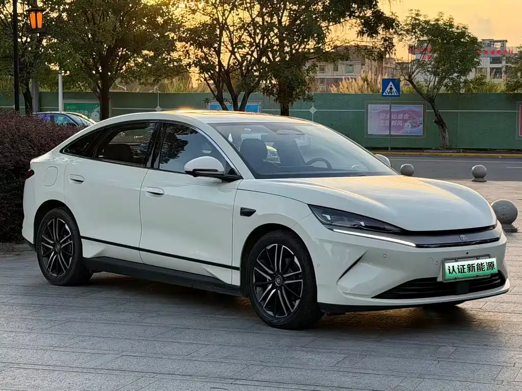 BYD Qin L — фото 3