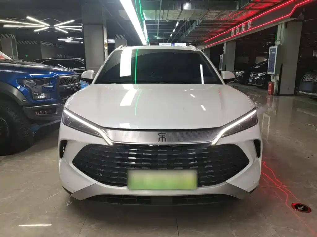 BYD L DM-i — фото 3