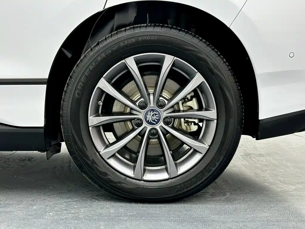 BYD Qin L — фото 29