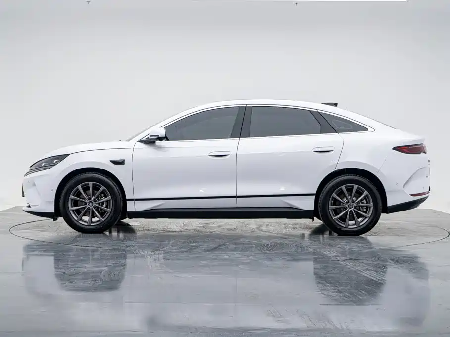 BYD Qin L — фото 7