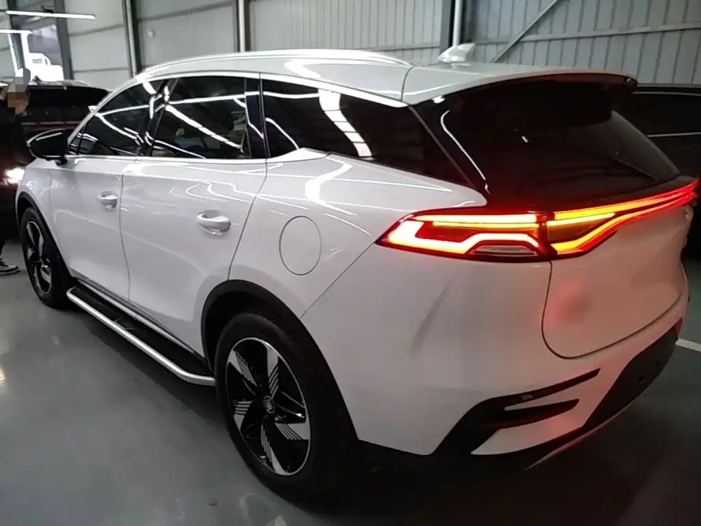 BYD Tang New Energy — фото 5